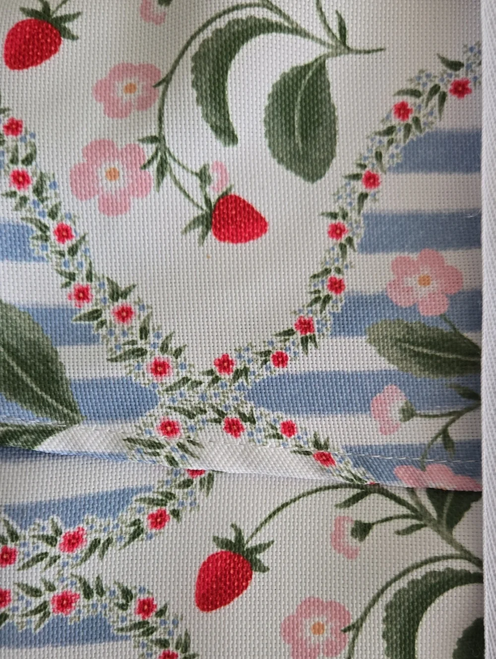 Farmhouse Indoor/Outdoor Strawberry Tablecloth